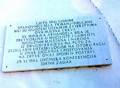 Spomen ploča na crkvi u Sibuljini