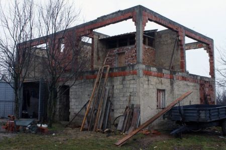 Девастиране и напуштене српске куће
