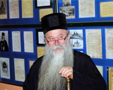 Његово преосвештенство епископ зворничко- тузлански Хризостом на отварању изложбе у Зворнику