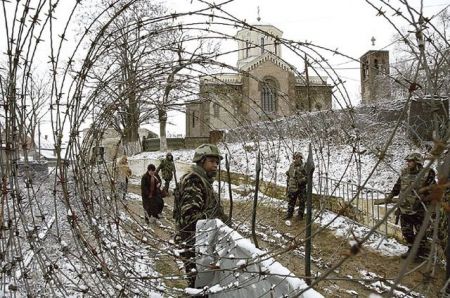 Припадници НАТО нису реаговали када је марта 2004. године почео масовни напад на преостале Србе на Космету