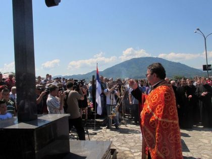 На братуначком гробљу служен парастос за око 3500 убијених Срба