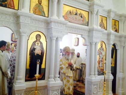 Патријарх Иринеј служио је архијерејску литургију у манастиру Рођења Светог Јована Крститеља у Јасеновцу