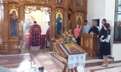 Служена литургија у спомен храму Свете Петке у Козарској Дубици