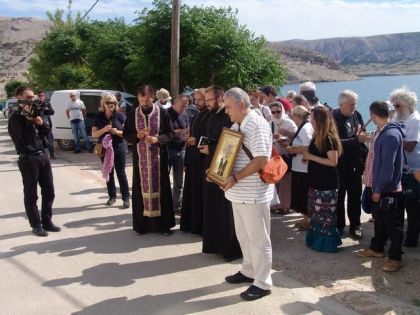 Metajna - Ortodox church procession