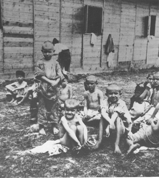 Српска деца у усташком концентрационом логору у Сиску © WIKIPEDIA/UNKNOW