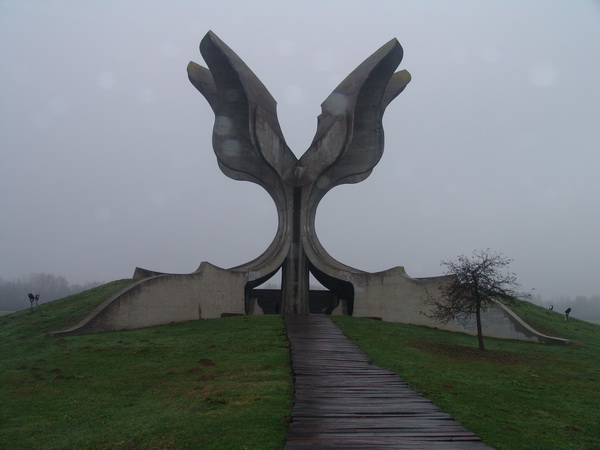 Јасеновац - Jasenovac - 2010.