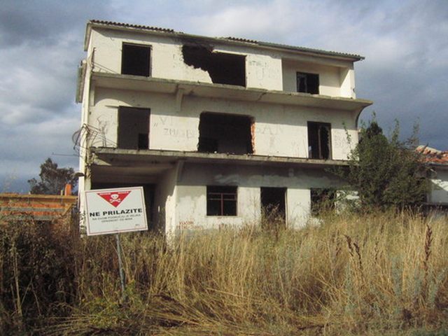 Ислам Грчки - уништена српска кућа