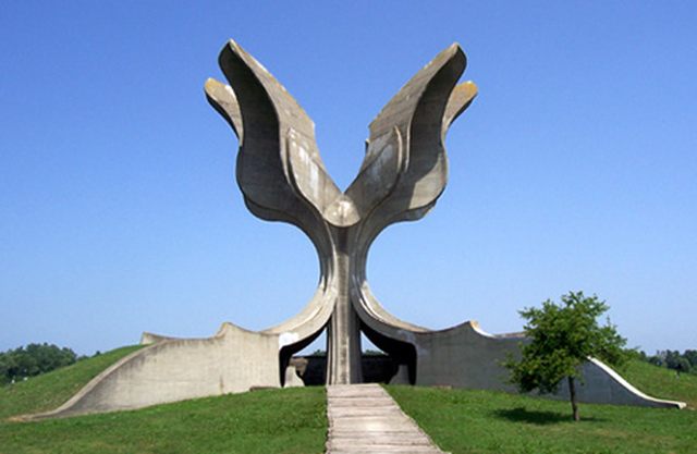 Jasenovac_2.jpg