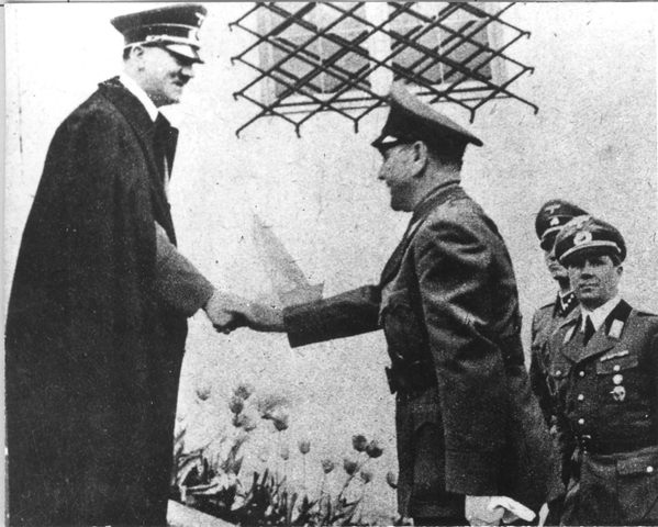 Adolf_Hitler_i_Ante_Pavelic.jpg