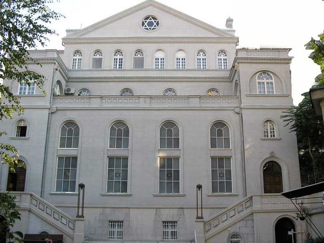 Jevrejska_sinagoga_u_Beogradu.jpg