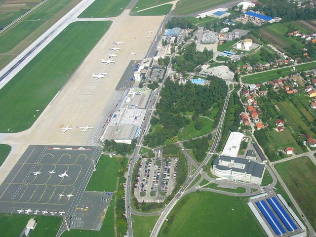 Aerodrom_Pleso_u_Zagrebu.jpg