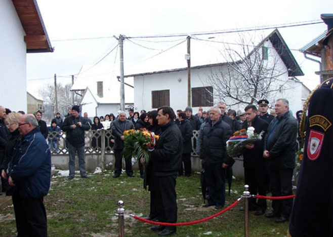 Liturgija povodom 24 godine od stradanja Srba u Sijekovcu Foto: nezavisne novine