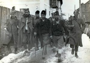 Мајор Павле Ђуришић са својим штабом