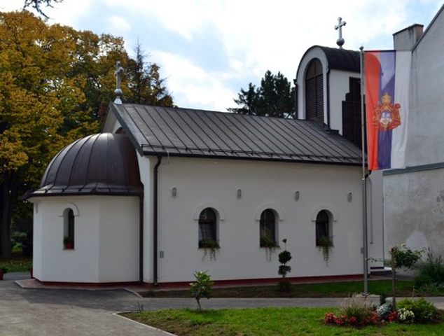 Војна црква у Бијељини