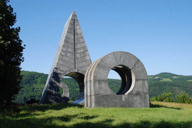 Spomen-park Popina Foto Zavod za zaštitu spomenika