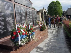 Polaganjem vijenaca i cvijeća na banjalučkom groblju "Sveti Pantelija" danas je obilježeno 25 godina od formiranja 16. Krajiške motorizovane brigade, iz koje su u proteklom ratu poginula 434 borca