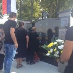 У Агинцима код Козарске Дубице данас је откривено и освештано спомен-обиљежје за 12 бораца из ове мјесне заједнице који су погинули у одбрамбено-отаџбинском рату