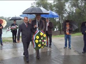 Положени вијенци на спомен-обиљежје Зорану Булићу