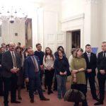 U Ambasadi Srbije u Londonu u okviru obilježavanja Međunarodnog dana sjećanja na žrtve Holokausta otvorena je izložba o stradanju livanjskih Srba, autora Veljka Đurića i Radovana Pilipovića.