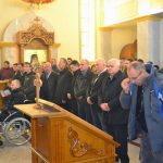 Svetom liturgijom u Spomen-hramu Svetog velikomučenika Georgija u Drakuliću jutros je počelo obilježavanje 75 godina od ustaškog pokolja Srba u tom banjalučkom naselju, kao i u obližnjim mjestima Motike, Šargovac i u rudniku Rakovac.