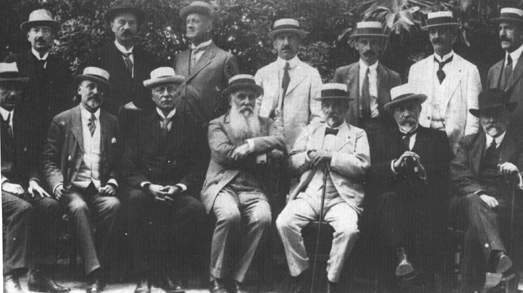 Krfska deklaracija je potpisana 20.07.1917. na Krfskoj konferenciji. Potppisnici su bili Nikola Pašić i Ante Trumbić.