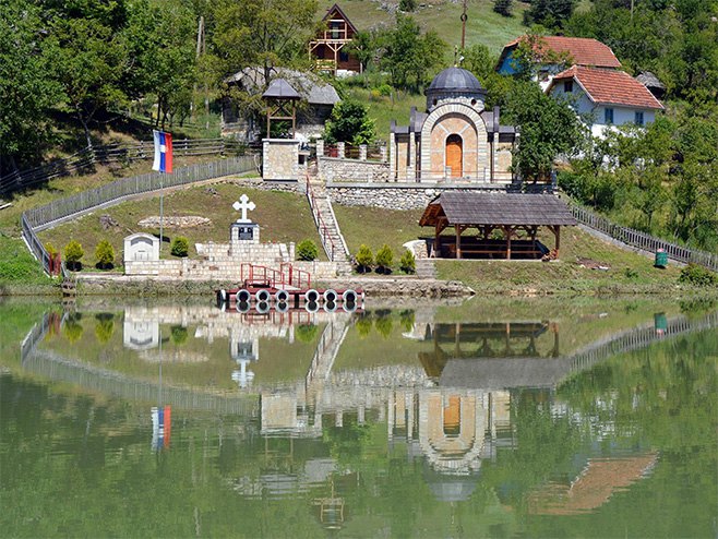 Stari Brod: Spomen kapela za šest hiljada ubijenih Srba (Foto: wikimedia)