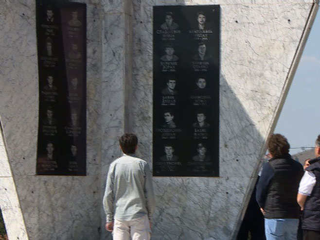 Споменик извиђачима 16. бригаде Фото: РТРС