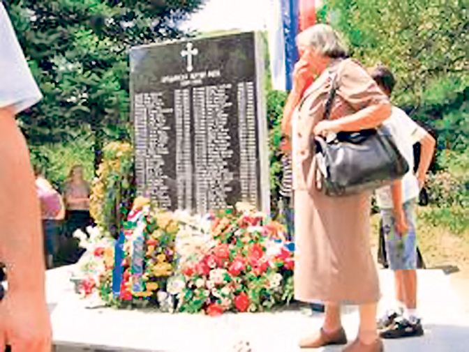 Spomen-obeležje u Bradini (Foto: D. Stanišić)