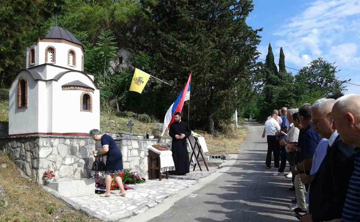  U Pridvorcima kod Trebinja danas je služen parastos za 13 Srba koje su ustaše bacile u Pridvoračku jamu u noći 23. na 24. jun 1941. godine