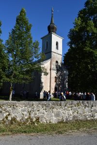 Manastir u selu Medak