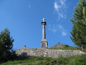 Spomenik žrtvama Dobojskog logora