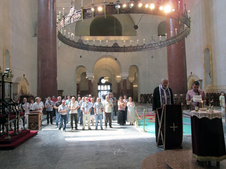U crkvi Svetog Marka na beogradskom Tašmajdanu danas je služen pomen za više od 1.600 livanjskih Srba, koje su u ljeto 1941. godine, a najviše u danima oko Ognjene Marije, ubile ustaše po brojnim kraškim jamama u tom kraju.