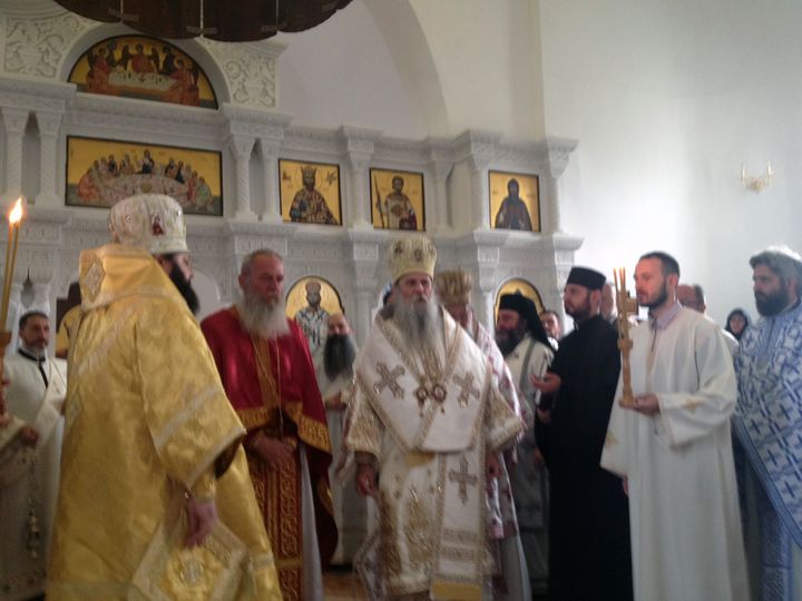 У Манастиру Рођења Светог Јована Крститеља у Јасеновцу данас је одржана централна прослава поводом празника Светих новомученика јасеновачких, који се обиљежава 13. септембра.