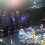 Polaganjem cvijeća i paljenjem svijeća na spomen-obilježju u Komlencu u Kozarskoj Dubici obilježeno je 26 godina od stradanja narodnog heroja - majora Milana Tepića.