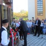 U banjalučkom naselju Lauš danas je otkriven i osveštan spomenik za 115 poginulih i šest nestalih boraca Vojske Republike Srpske /VRS/ u odbrambeno-otadžbinskom ratu.