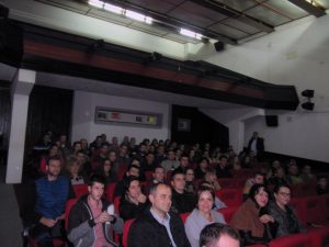 U Kulturnom centru na Palama predstavljen je film "Kosovo - momenat u civilizaciji" režisera Borisa Malagurskog, koji govorio o Unesko baštini Srbije na Kosovu i Metohiji i pokazuje koliko je ona ugrožena.