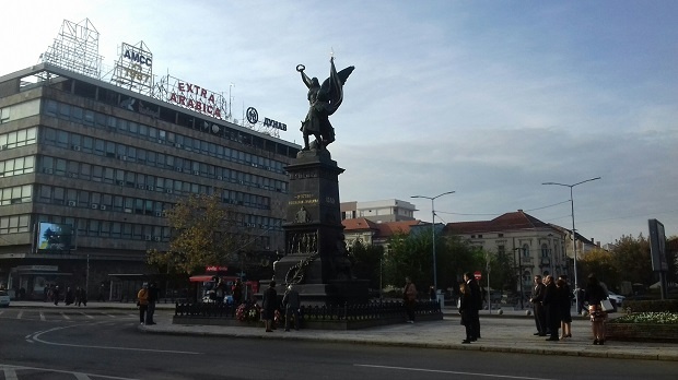 Фото: С. БАБОВИЋ, Полагање венаца на Споменик косовским јунацима