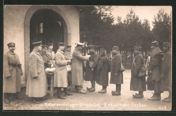 Dolazak zarobljenih Srba u logor, 1915.