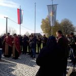 U Obudovcu, kod Šamca, danas je služen parastos za 44 poginula borca i 33 civilne žrtve odbrambeno-otadžbinskog rata, te položeni vijenci i cvijeće na spomen-obilježje u ovom mjestu.