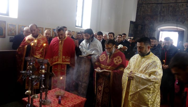 Svetom arhijerejskom liturgijom u manastiru Dobrun kod Višegrada danas je počelo obilježavanje 214 godina od Prvog srpskog ustanka i Dana boraca odbrambeno-otadžbinskog rata Republike Srpske.