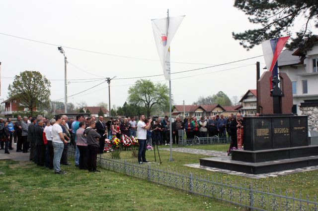 U Miloševcu kod Modriče danas je obilježeno 26 godina od osnivanja Miloševačke čete Vojske Republike Srpske čijih je devet pripadnika poginulo u proteklom odbrambeno-otadžbinskom ratu.