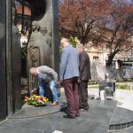 Polaganjem vijenaca na centralni spomenik za 1.080 poginulih boraca u odbrameno-otadžbinskom ratu, u Zvorniku je danas obilježen Dan oslobođenja grada - 9. april.