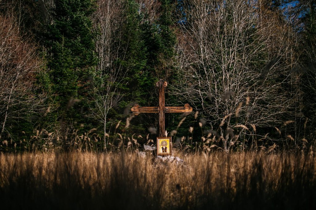 Часни крст на мјесту некадашњег логора Јадовно, подигнут 2012. године. ФОТО: Никола Зајц.