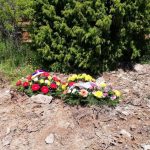 Služenjem parastosa i polaganjem vijenaca danas je u mjestu Bukvica obilježeno 26 godina od ubistva osam članova porodice Vukašinović.