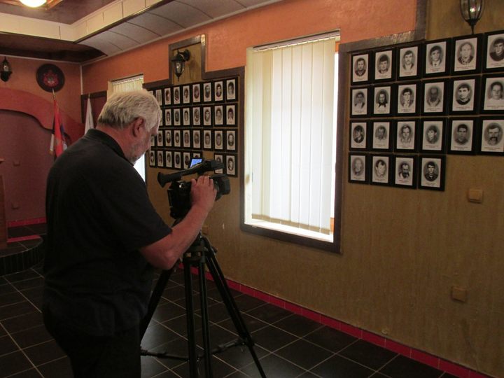 Филмски редитељ из Чешке Вацлав Дворжак са сарадницима почео је да снима материјал за документарни филм о српском страдању у Сребреници у протеклом отаџбинском рату.