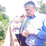 Spuštanjem cvijeća u rijeku Bunu i služenjem parastosa u Staroj crkvi u Mostaru danas je obilježeno 26 godina od egzodusa Srba iz doline Neretve kada je nestalo 431 lice srpske nacionalnosti, protjerano više od 30.000 Srba i uništena sva srpska imovina.