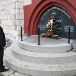 Начелник општине Источно Ново Сарајево Љубиша Ћосић положио је данас вијенац на гроб Гаврила Принцип у федералном Сарајеву и одао пошту видовданским јунацима, члановима "Младе Босне".