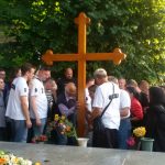 Krst nad zajedničkom grobnicom smiljanskih Srba
