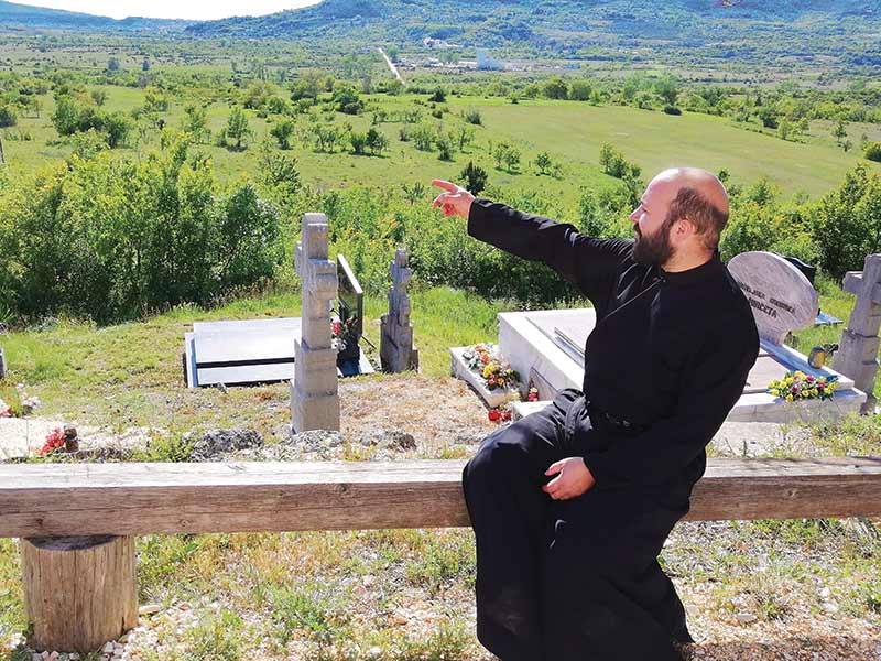 Miočić sveštenik otac Milan Radusin